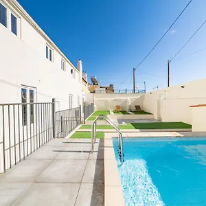 https://vila-lopes.hotels-lisbon-portugal.com